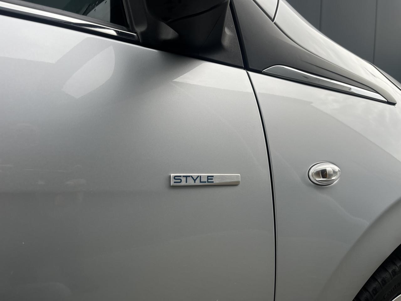 Peugeot 108 1.0 e-VTi Blue STYLE Executive