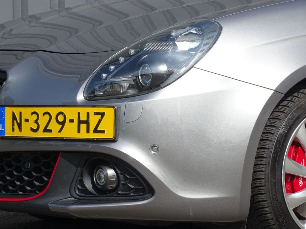 Alfa Romeo Giulietta 1.750 turbo veloce 240pk | sportstoelen | xenon