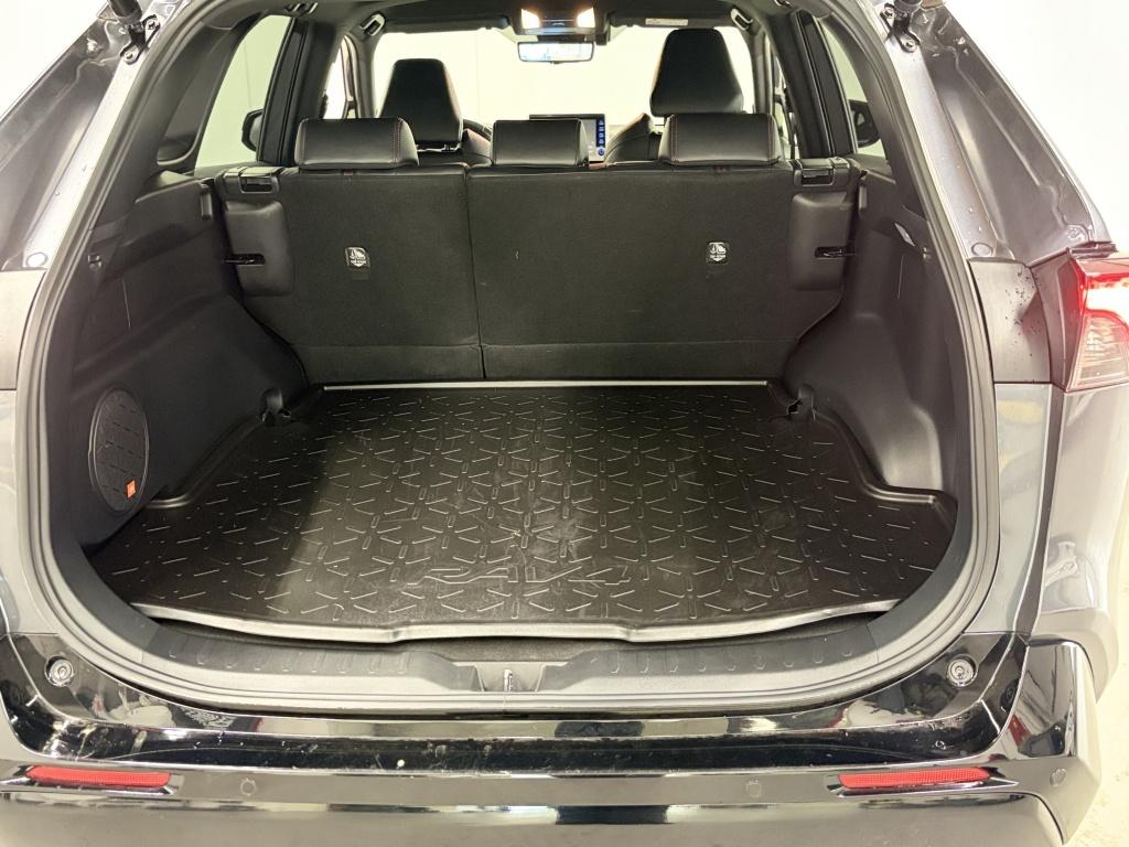 Toyota Rav4 2.5 plug-in hybrid awd executive bi-tone| 360camera| jbl| adap.