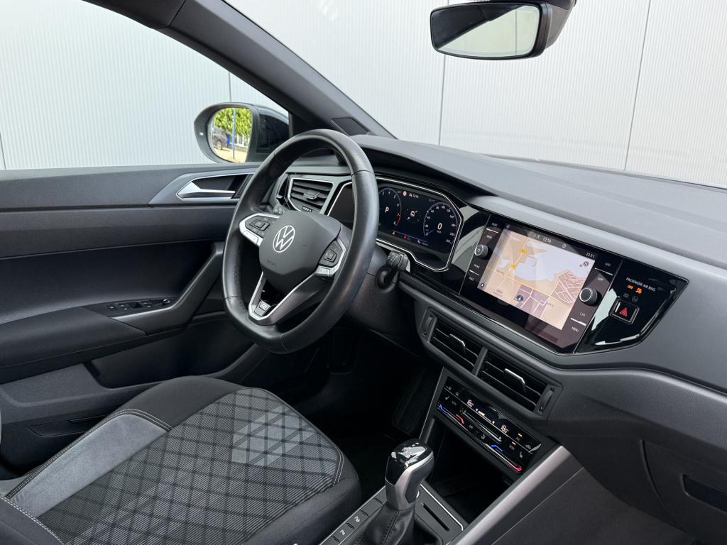 Volkswagen Taigo 1.0tsi 110pk dsg r-line | pano dak