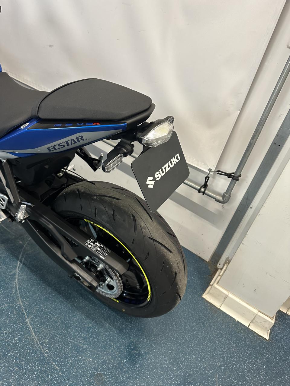Suzuki GSX-8R MotoGP uitvoering!