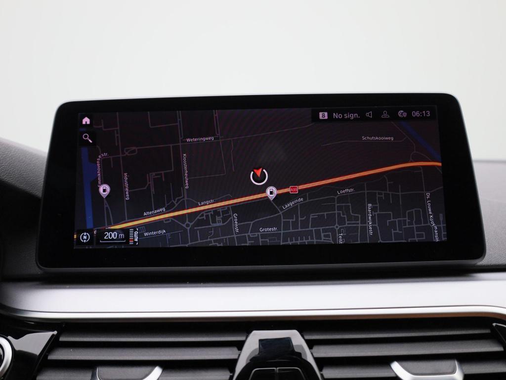 BMW 5 Serie touring 520i business edition plus | automaat | lmv | navigatie