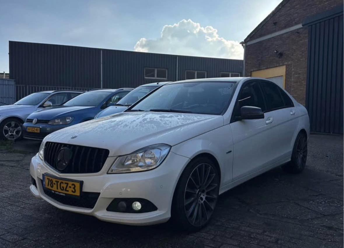 Mercedes C180 compressor 2012 Navi, Cruise