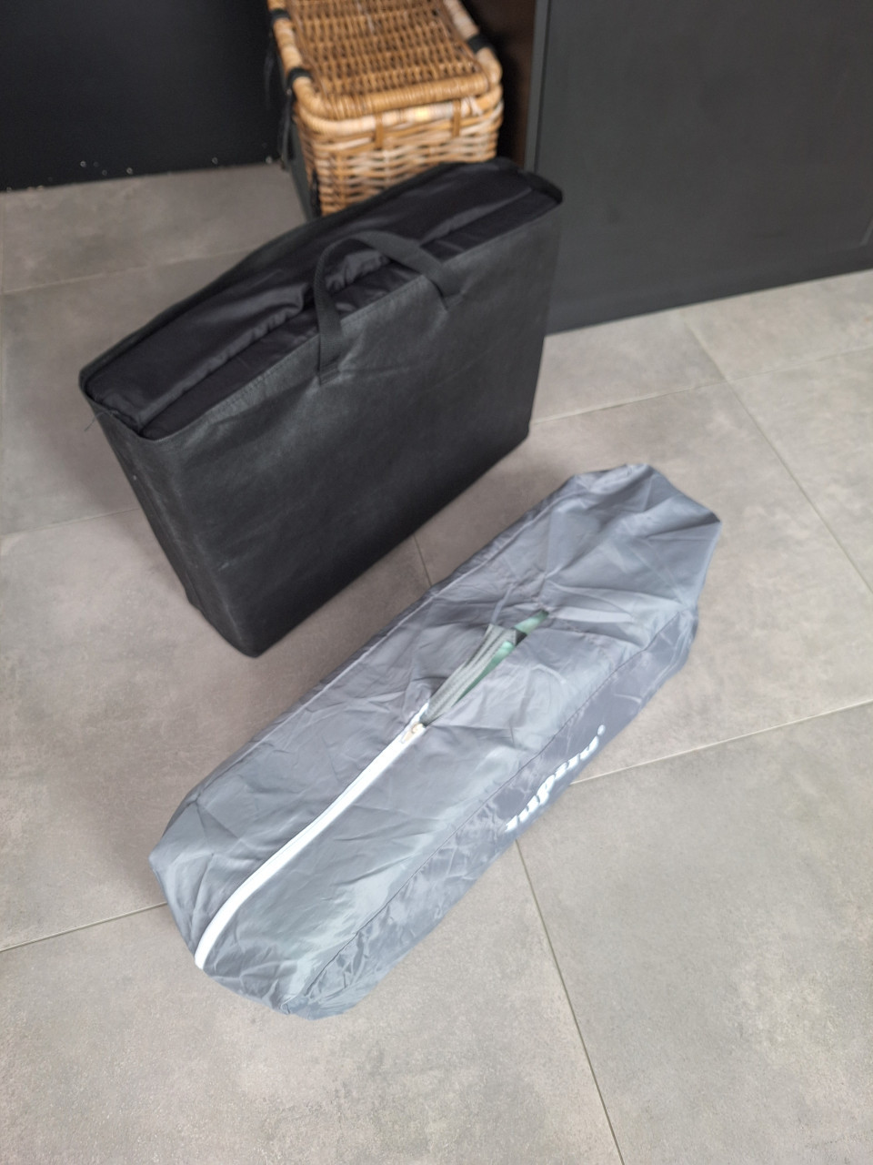 Campingbedje, logeerbed, lupilu, campingbed, reiswieg, mintgroen grijs,