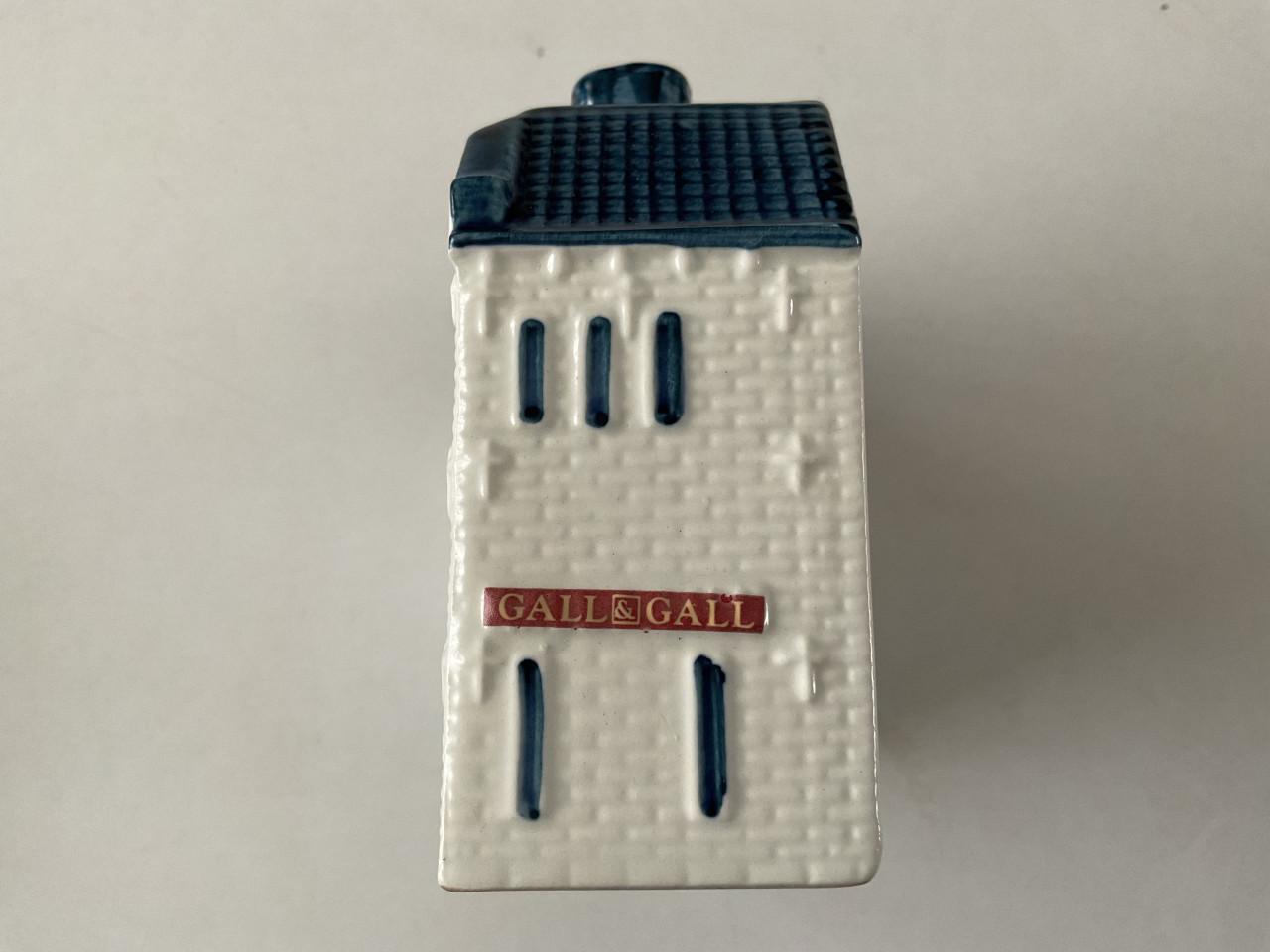 Huis, exclusief geproduceerd voor Gall & Gall + grachtenpandje. (Geen KLM).