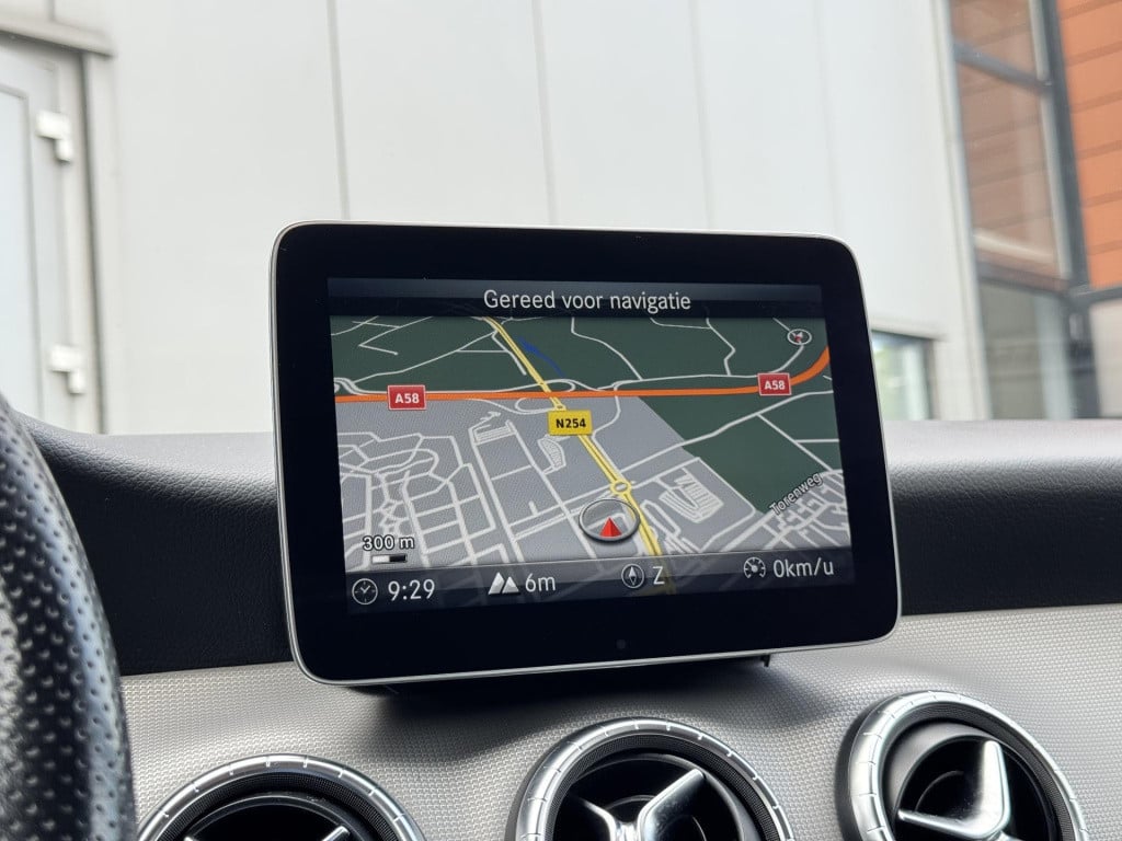 Mercedes-Benz Cla 180 ambition nl-auto! | panoramadak | navigatie full-map 
