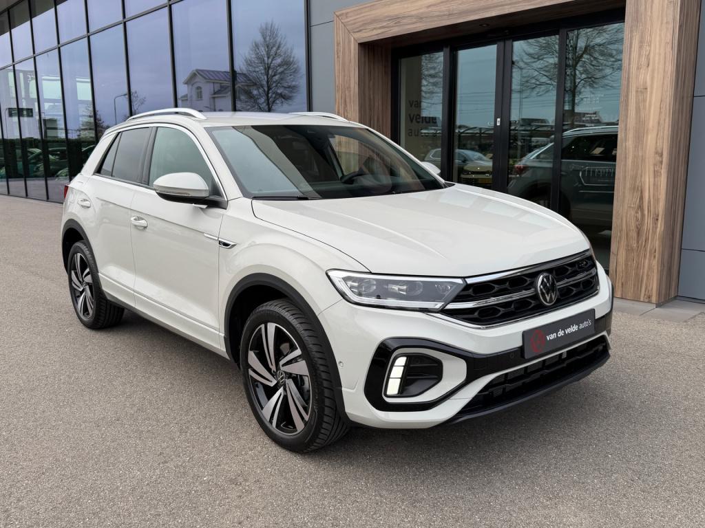 Volkswagen T-roc 1.5 tsi 150pk dsg r-line | trekhaak | camera | keyless | e
