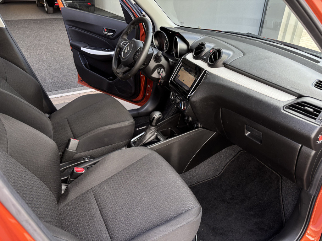 Suzuki Swift automaat 1.2 select smart hybrid/trekhaak