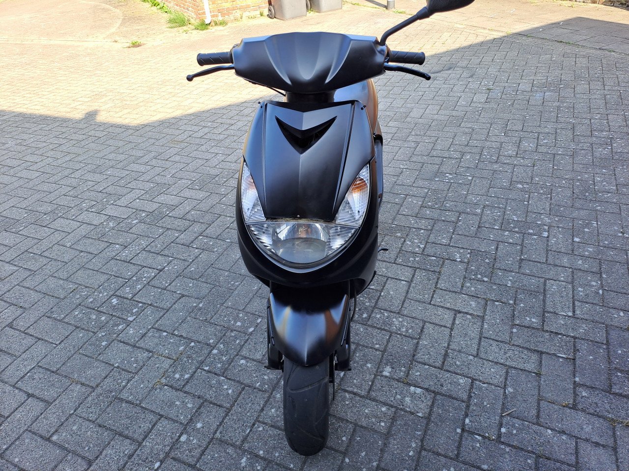 Te koop peugeot vivacity met kenteken 225 euro opknapper