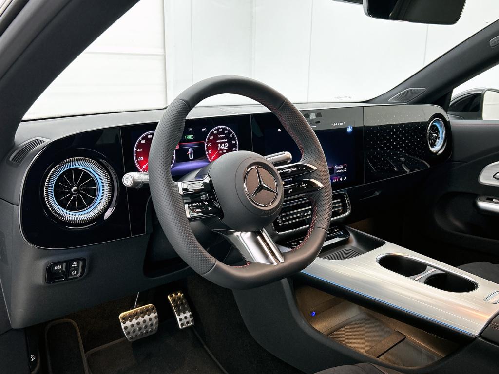 Mercedes-Benz Cla 250+ launch edition 85 kwh | trekhaak | panoramadak | mem