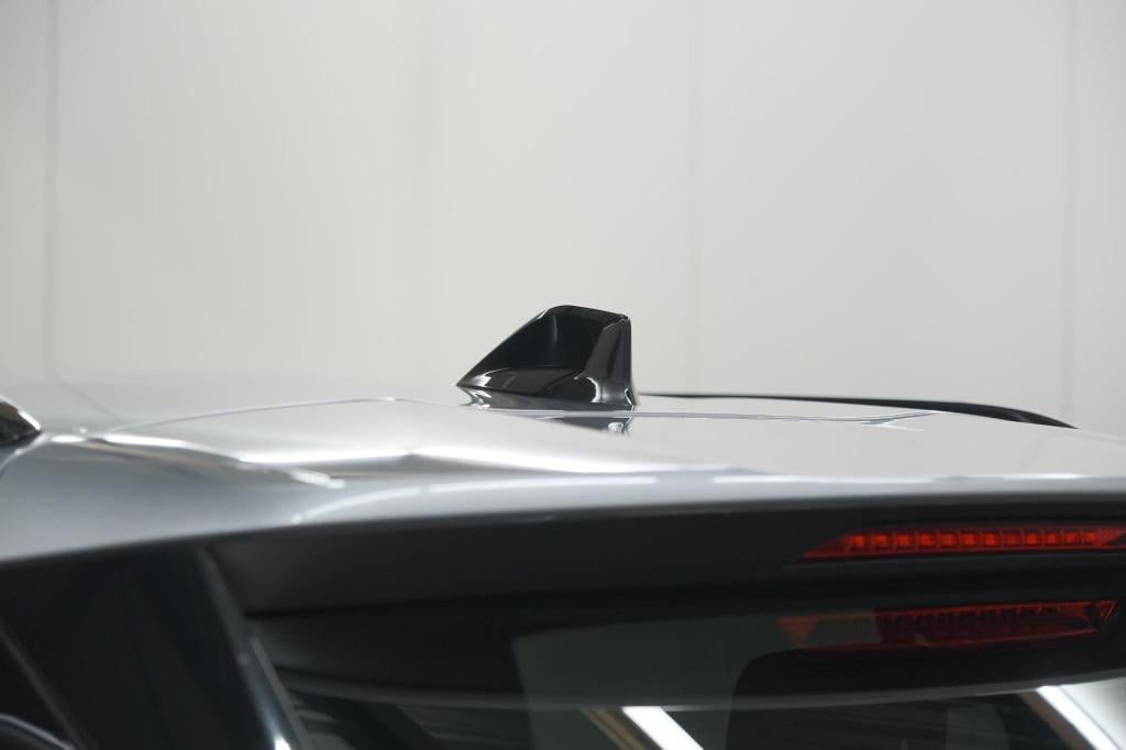 Peugeot 2008 puretech 100 allure | apple carplay | parkeersensoren | climat