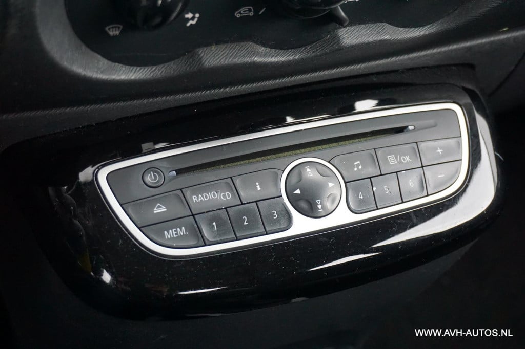 Renault Twingo 1.2-16v night & day