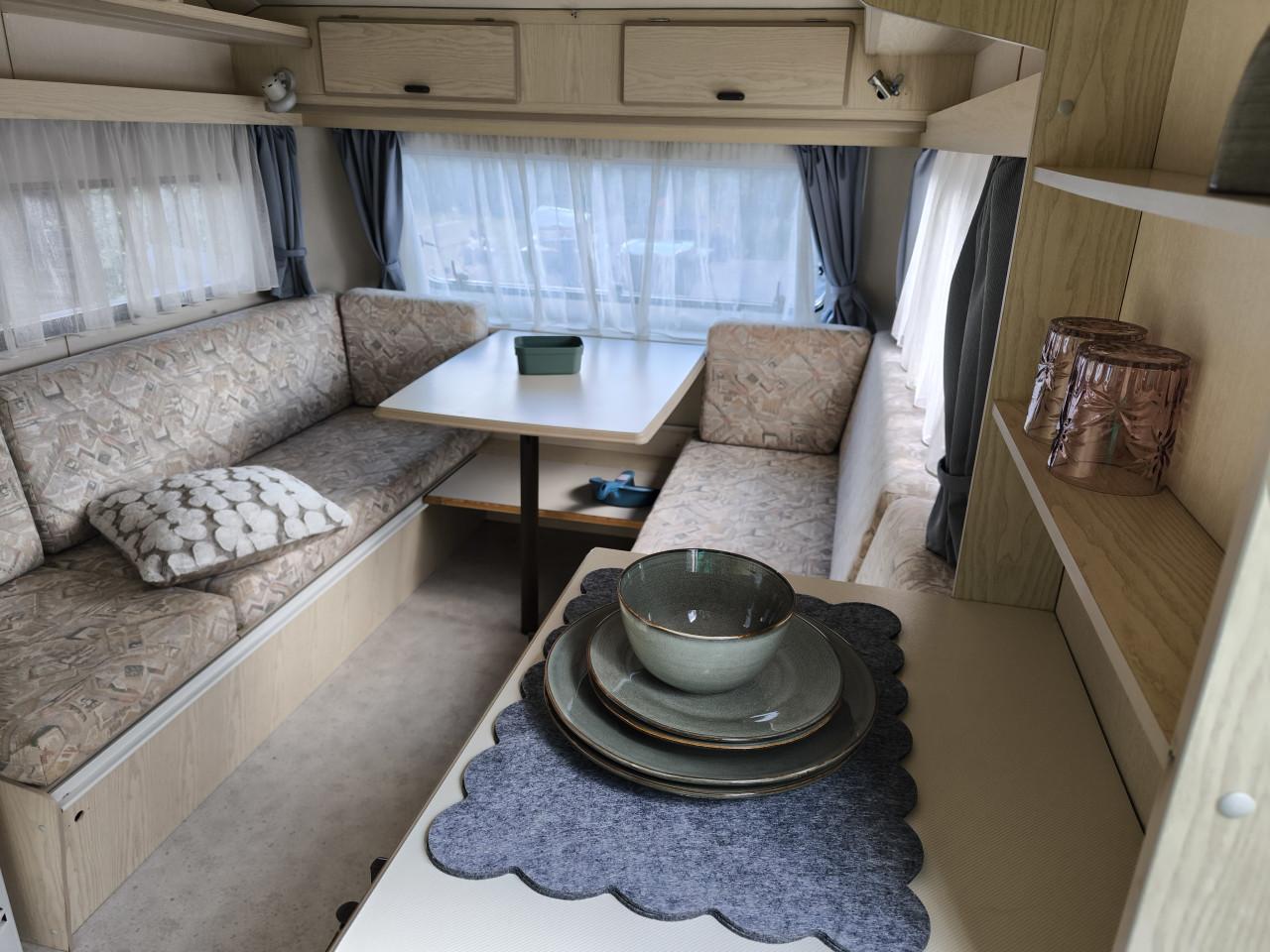 AVENTO ROYAL 395 TL LUXE met kenteken