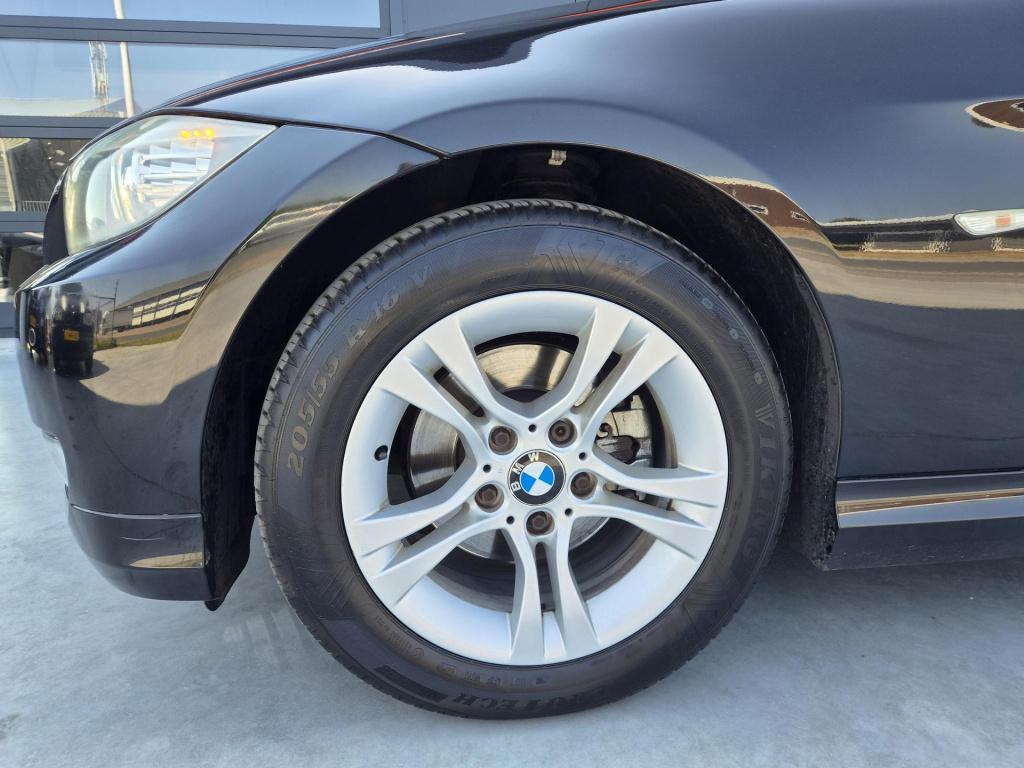 BMW 3-serie touring 318i business line style