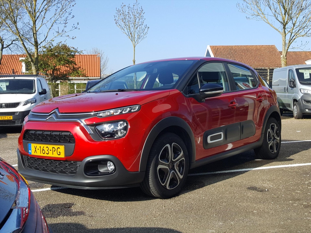 Citroen C3 1.2 puretech 83pk s&s plus navigatie | cruise & climate control 