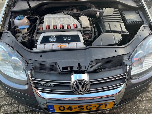 Volkswagen Golf R32 3.2 V6