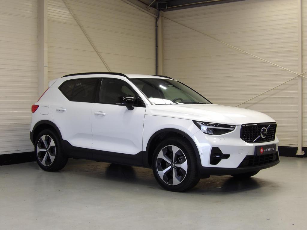 Volvo XC40 b4 197pk mild hybrid aut plus dark