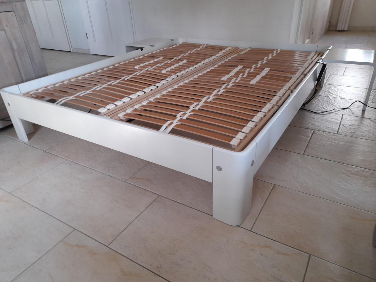 Aupingbed 160x200 Elektrisch verstelbare lattenbodems(in goede nette staat)