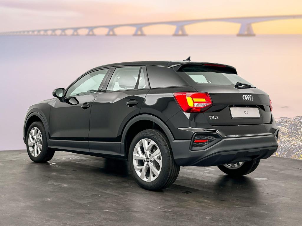 Audi Q2 pro line 35 tfsi 110 kw / 150 pk hatchback 7 versn