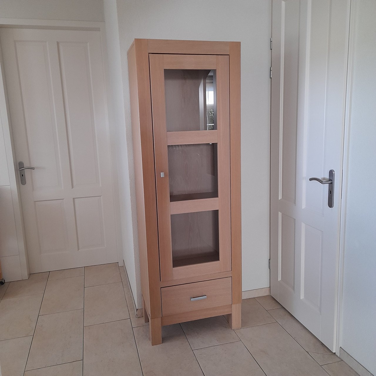 Mooie kast 64,5 x 38 x 190H ( in goede nette staat)
