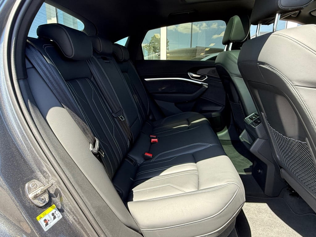 Audi E-tron sportback 55 quattro s edition 95 kwh