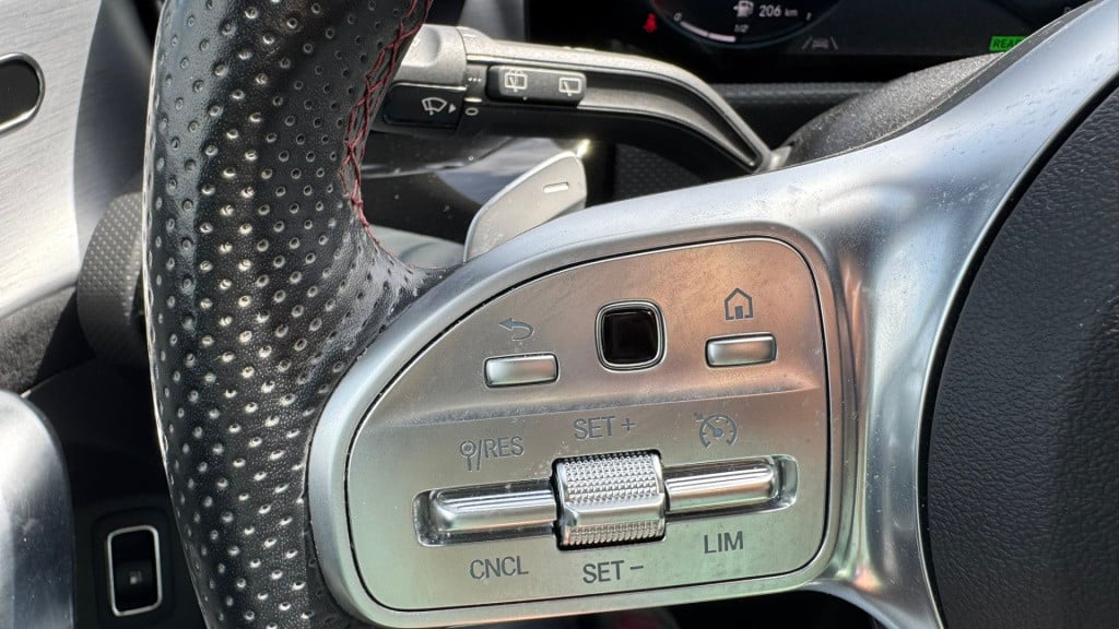Mercedes-Benz A-Klasse 250 e business solution amg limited