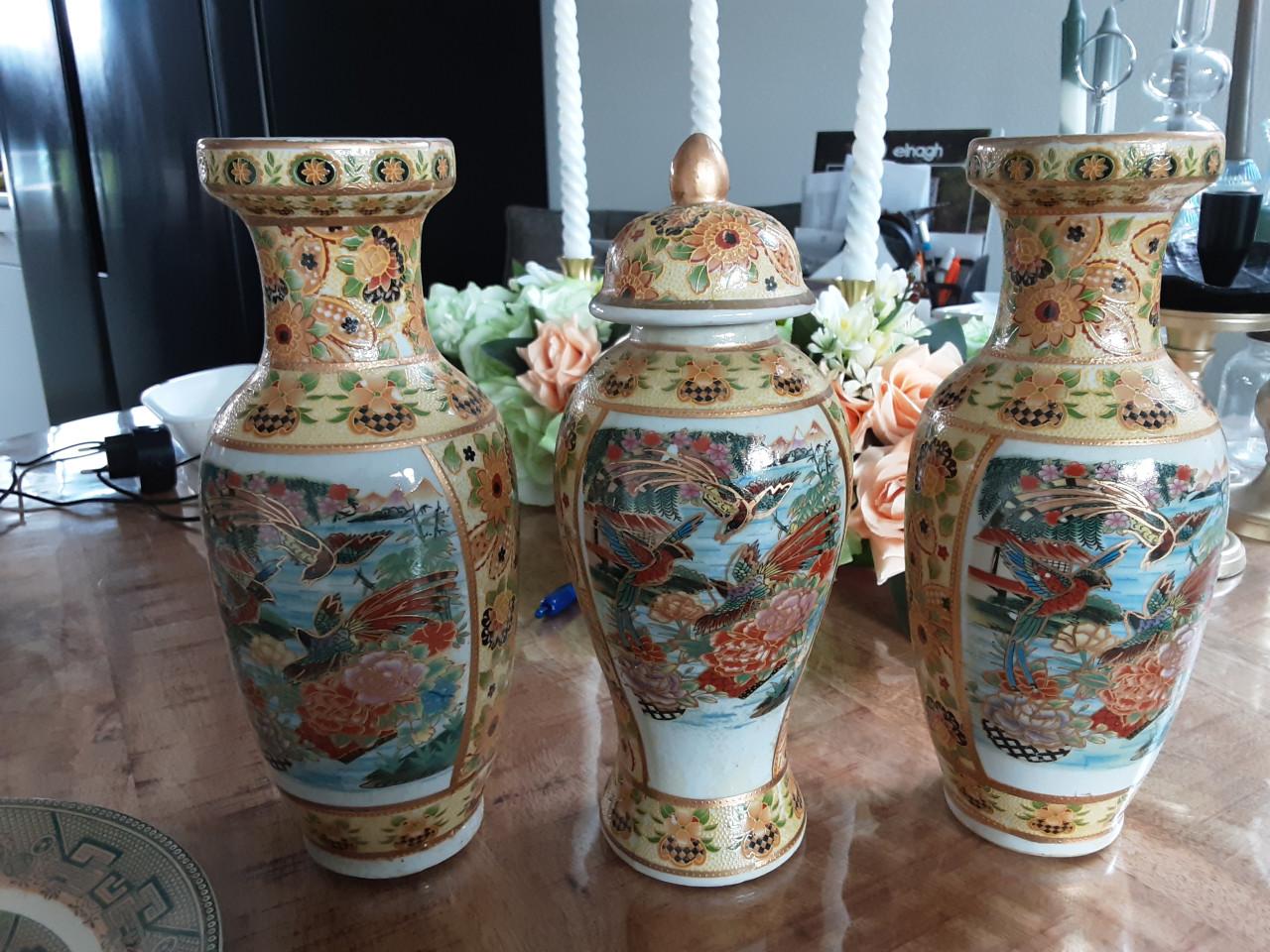 I.p.s. mooi Chinees kaststel