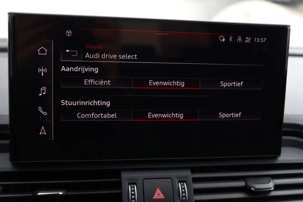 Audi Q5 50 tfsi e s edition 300pk s tronic | soh 97,4% |