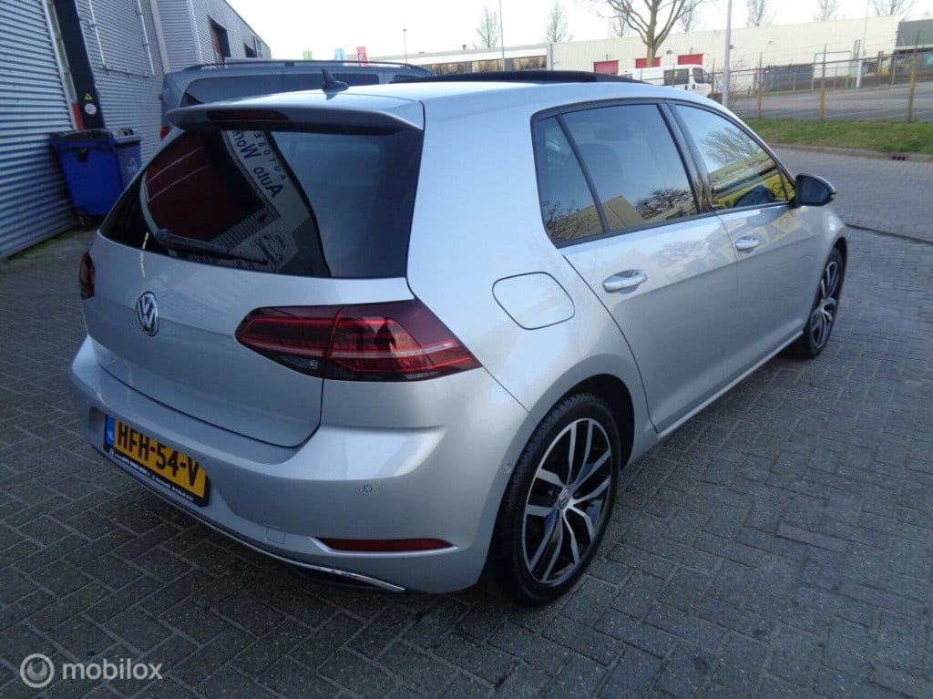 Volkswagen Golf 1.5 tsi iq-drive/airco/ecc/panorama dak/led/navi/carplay/lm