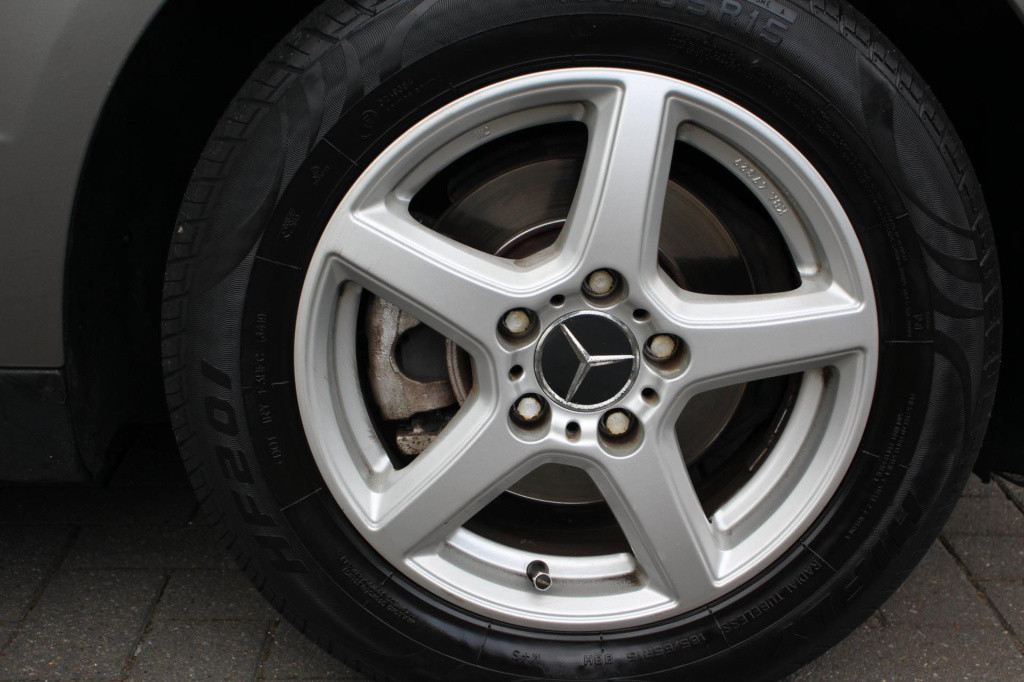 Mercedes-Benz A-Klasse 150 classic - stoelverwaming - panoramadak - navi - 
