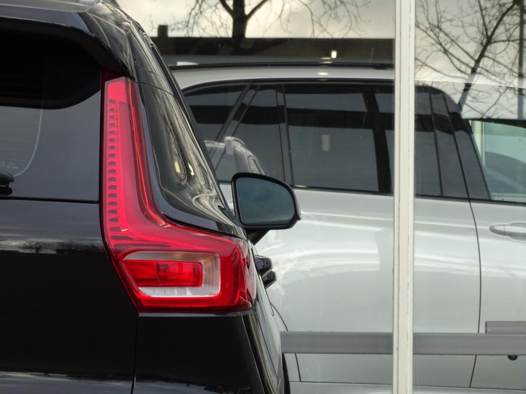 Volvo XC40 2.0 t4 momentum