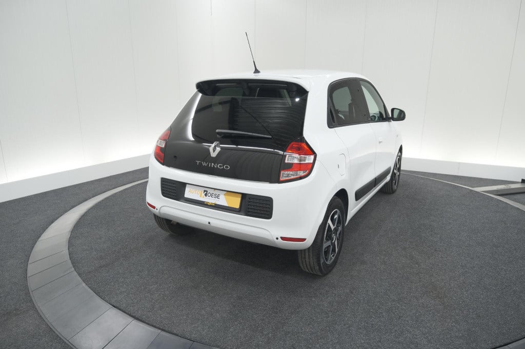 Renault Twingo sce limited | parkeersensoren | bluetooth | airco | 15 inch 