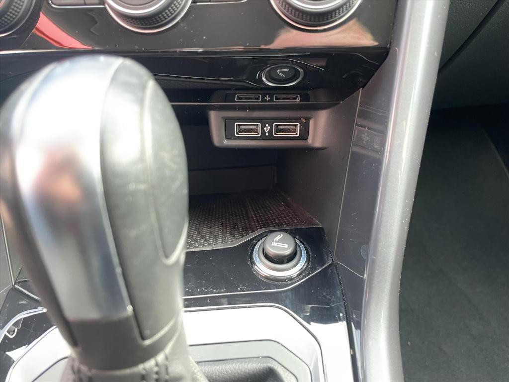 Volkswagen T-roc 1.5 tsi 150pk 7-dsg sport business r