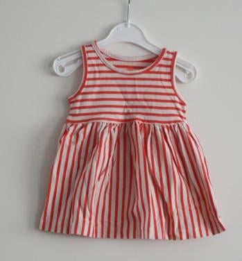 Rood wit gestreept jurkje maat 68