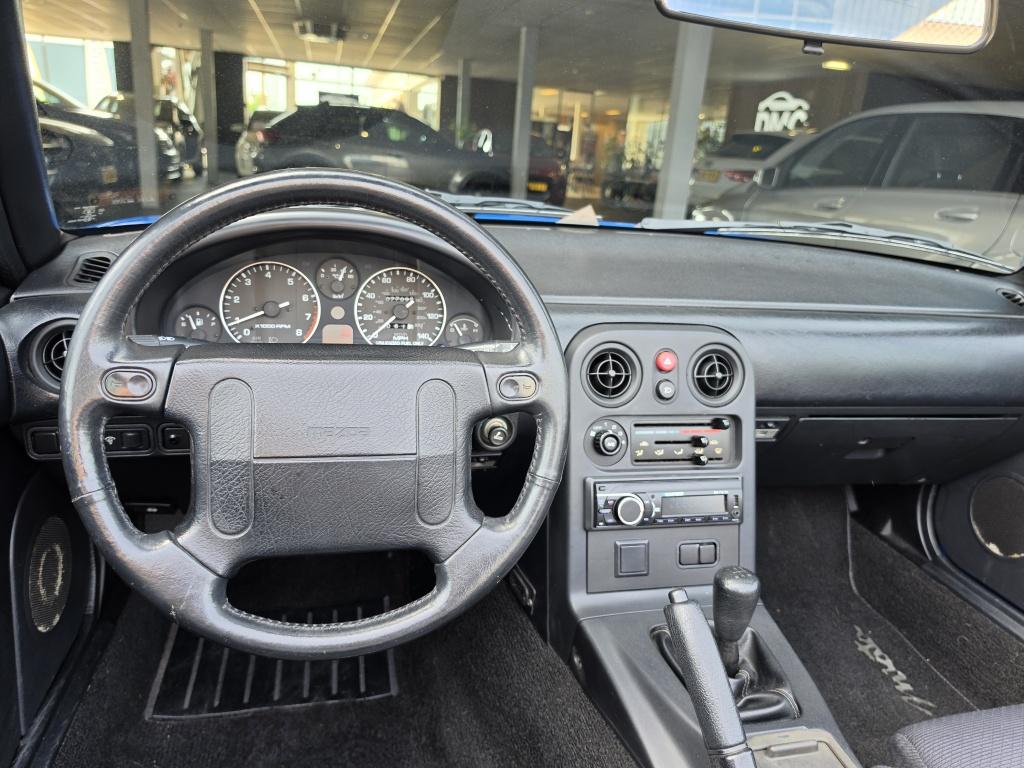Mazda Mx-5 miata 1.6 | hardtop | airco | kofferrek | softtop