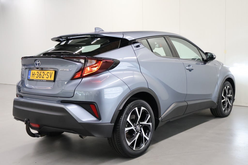 Toyota C-hr 1.8 hybrid dynamic | trekhaak