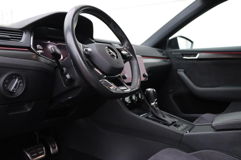 Skoda Superb 2.0 tsi 4x4 sportline business 280pk dsg7