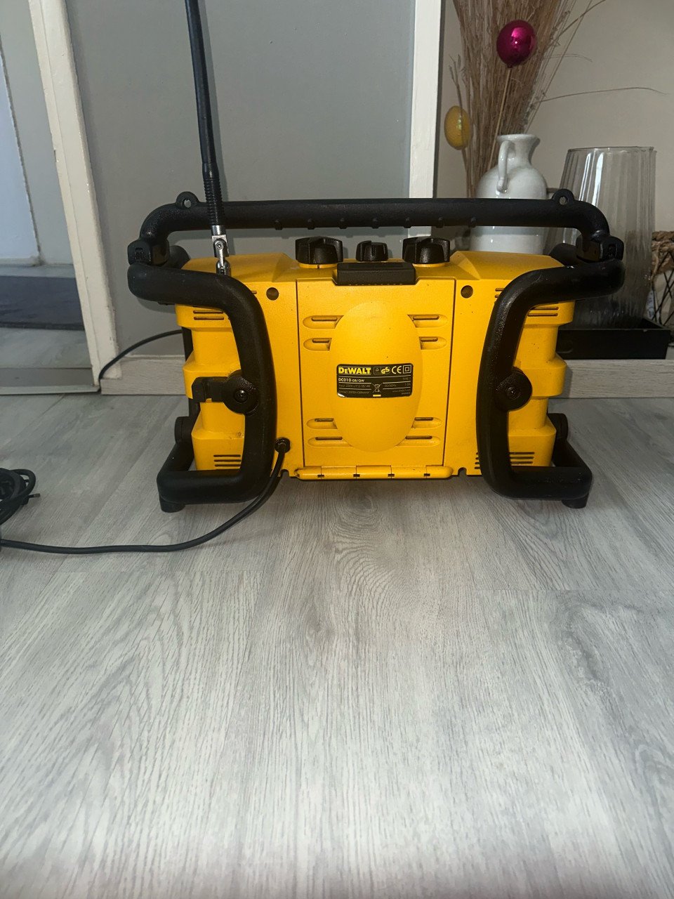 Bouw radio DeWalt