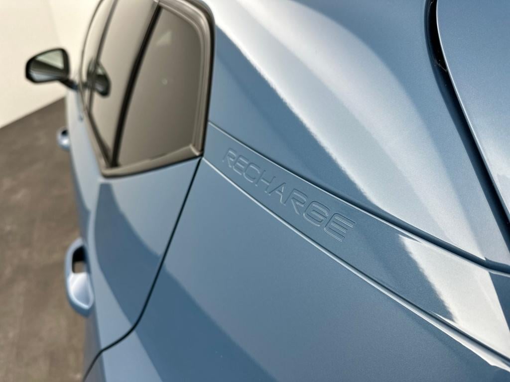 Volvo XC40 t5 262pk recharge ultimate dark | adap.cruise| panodak| trekhaak