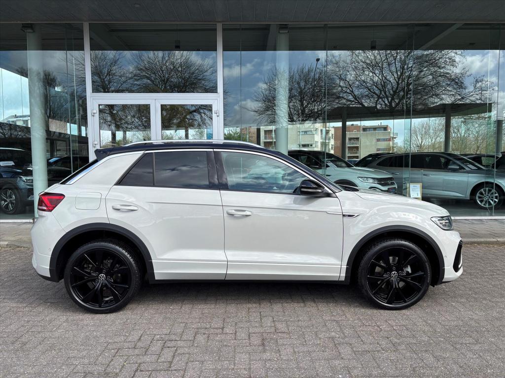 Volkswagen T-roc 1.5 tsi 150pk 7-dsg r-line black|camera| dodehoek|trekhaak