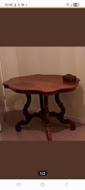 Antieke eettafel