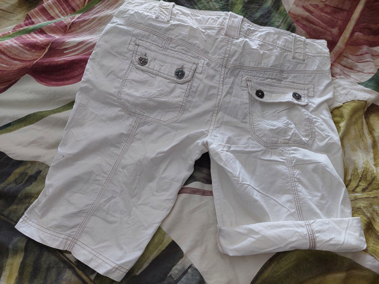 Witte korte damesbroek Esprit mt 42, valt als M