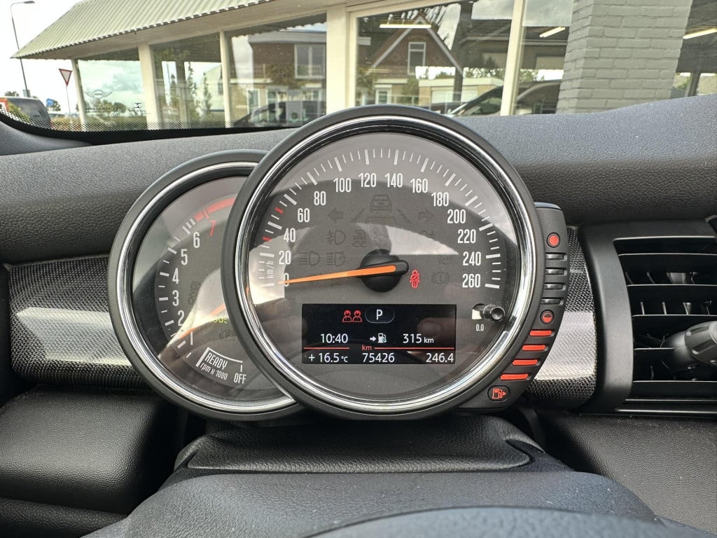 Mini Cooper Cabrio mini 1.5 chili business