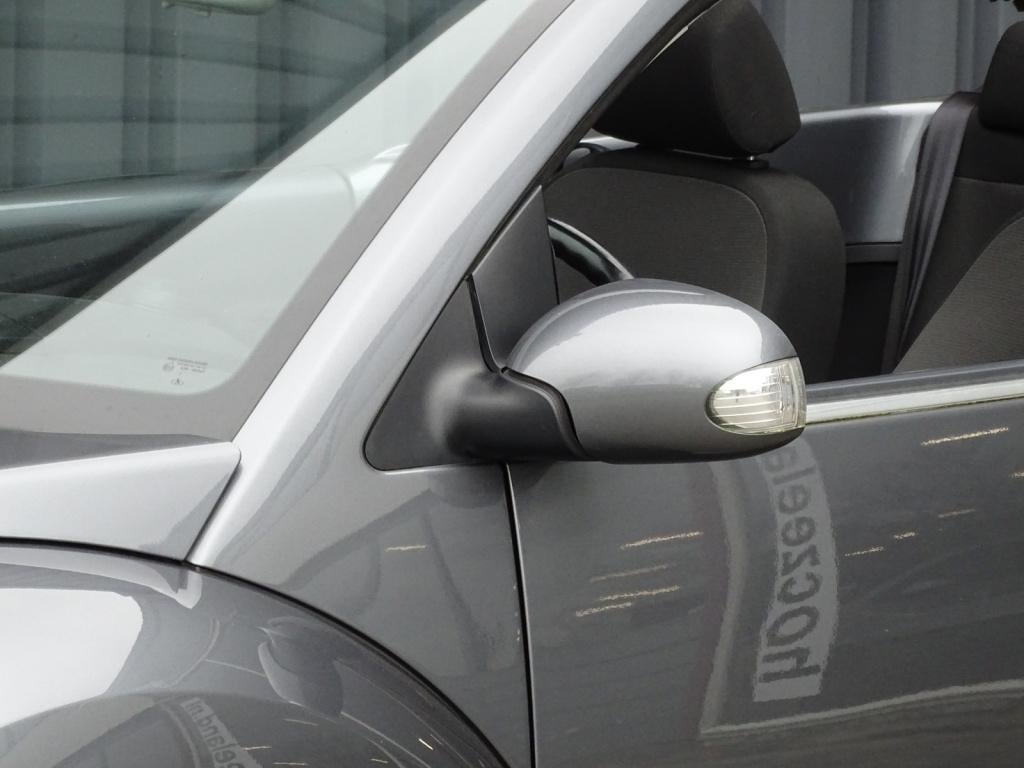 Volkswagen New Beetle cabriolet 1.6highline