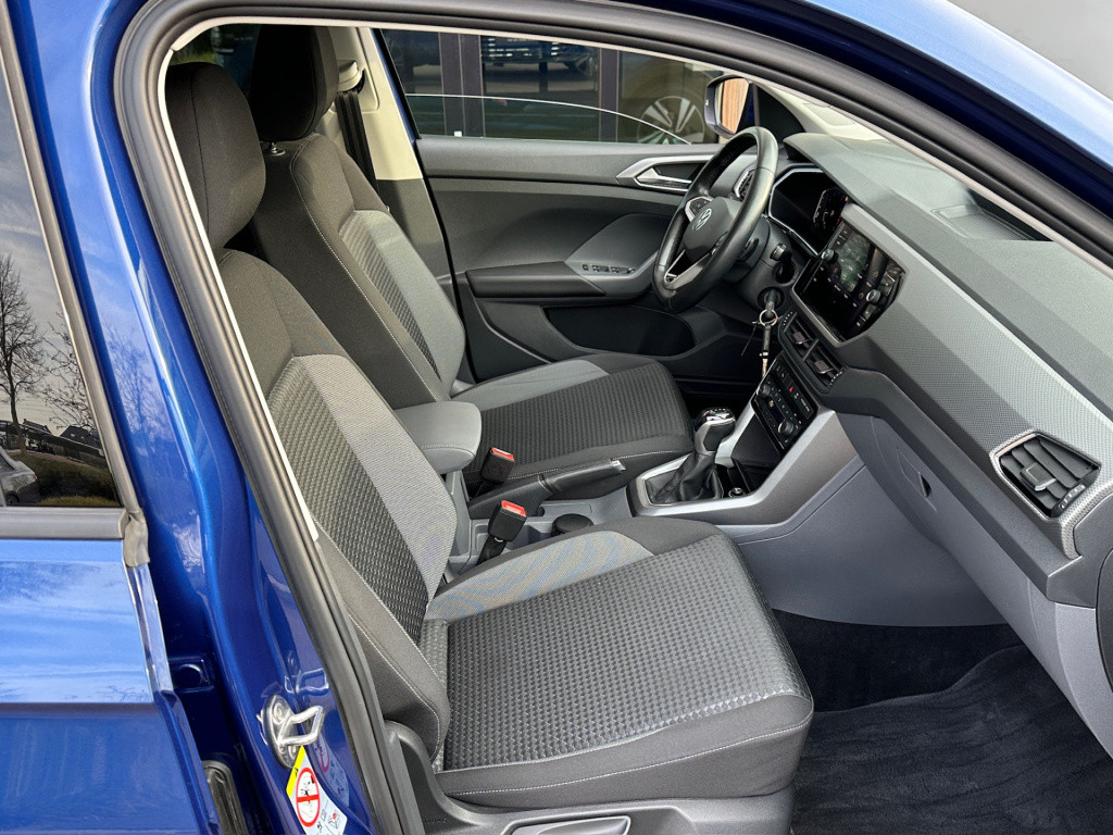 Volkswagen T-cross 1.5 tsi 150pk dsg active | r-line exterieur | navi | led