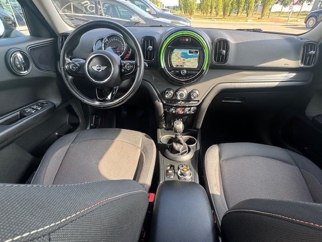 Mini Countryman mini 1.5 cooper 1.5 cooper i 136 pk l navigatie i parkeerse