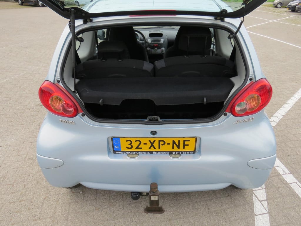 Toyota Aygo 1.0-12v sport