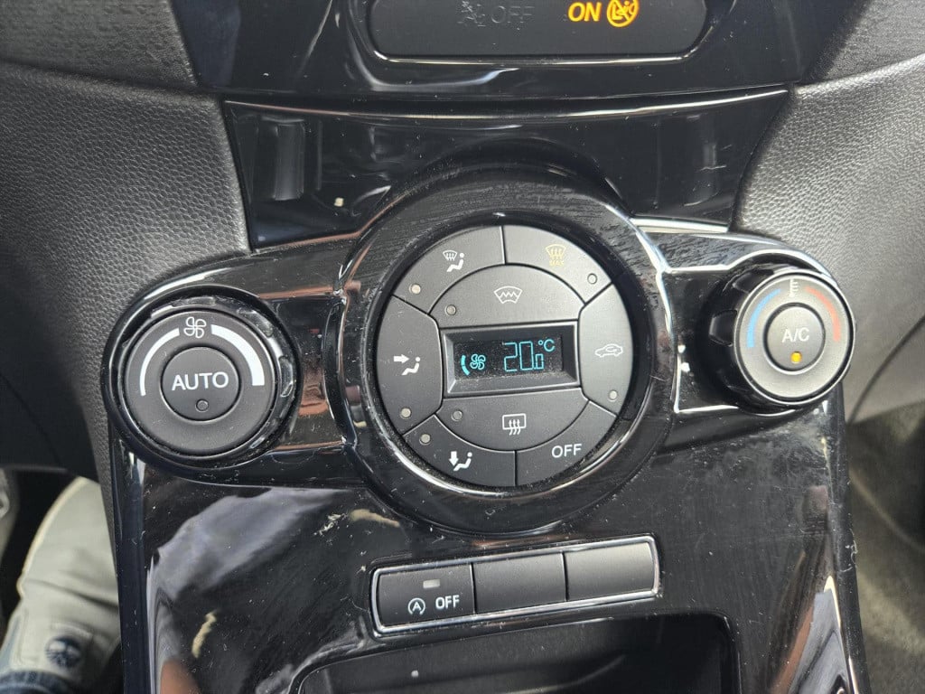 Ford Fiesta 1.0 ecoboost 125pk sport, d'riem vervangen