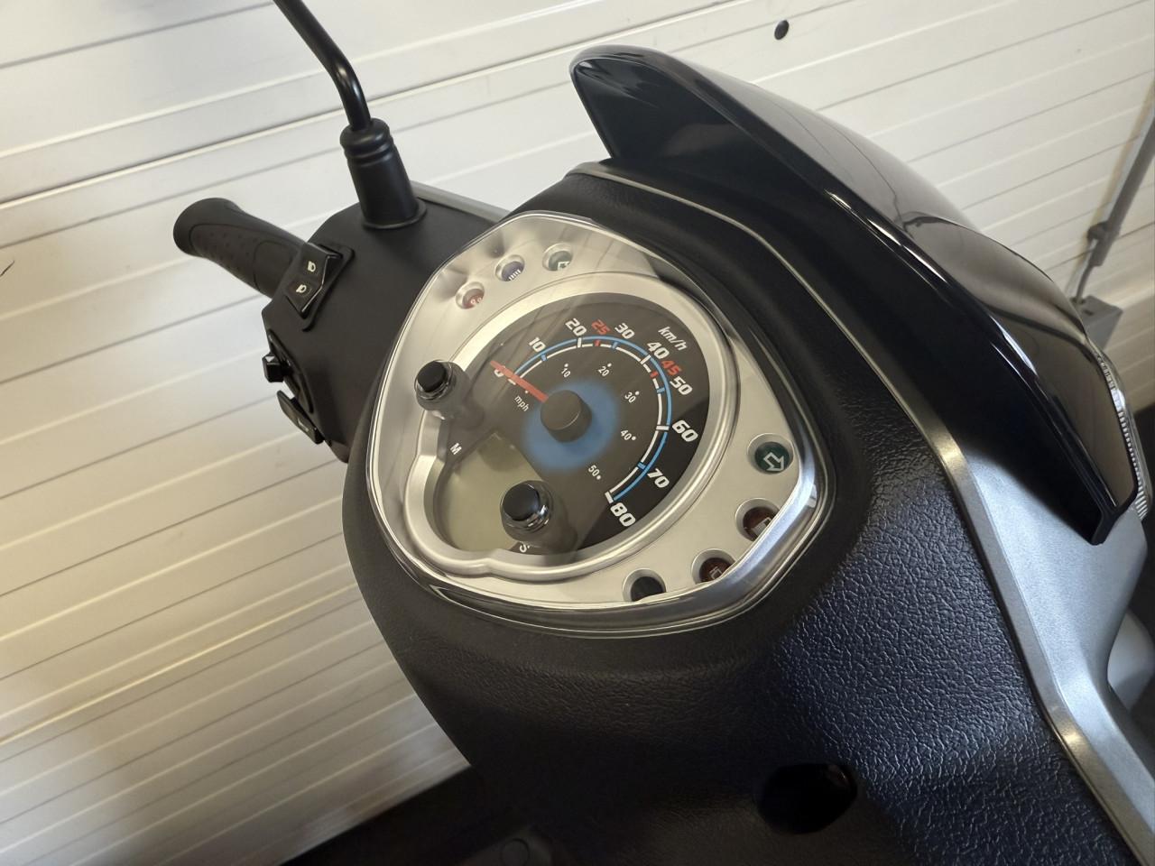 SYM Symphony – Woon-Werk Scooter – Grote Wielen – €2.499,-