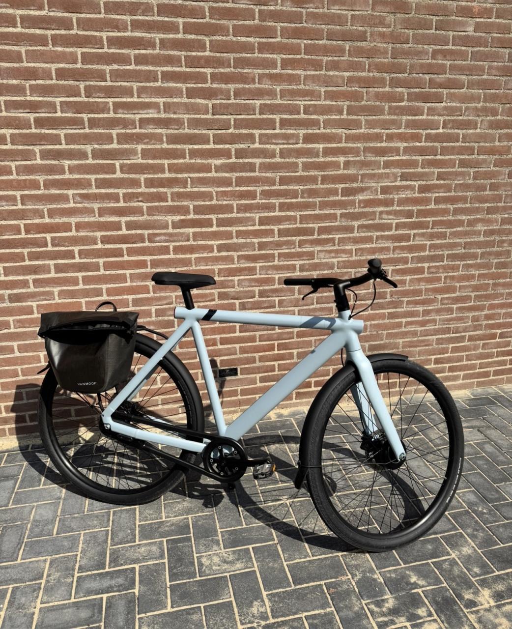 Vanmoof S3 blauw in nieuwstaat (890km gereden)